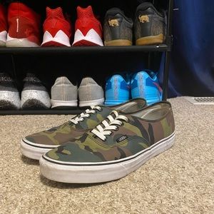 Camouflage Vans